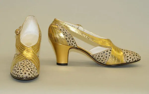Evening shoes — Unknown