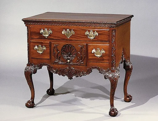 Dressing table