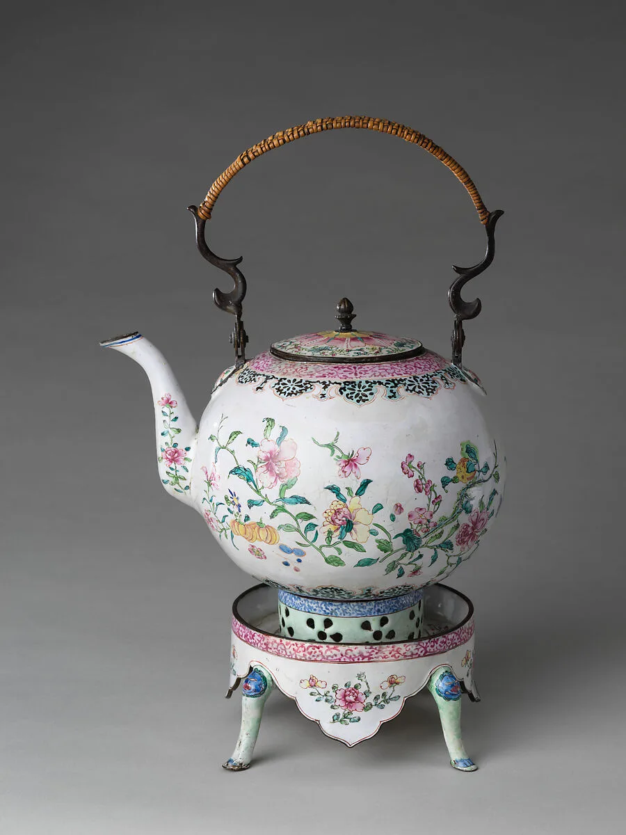 清乾隆 銅胎畫琺瑯燒壺|Kettle and stand — Unknown
