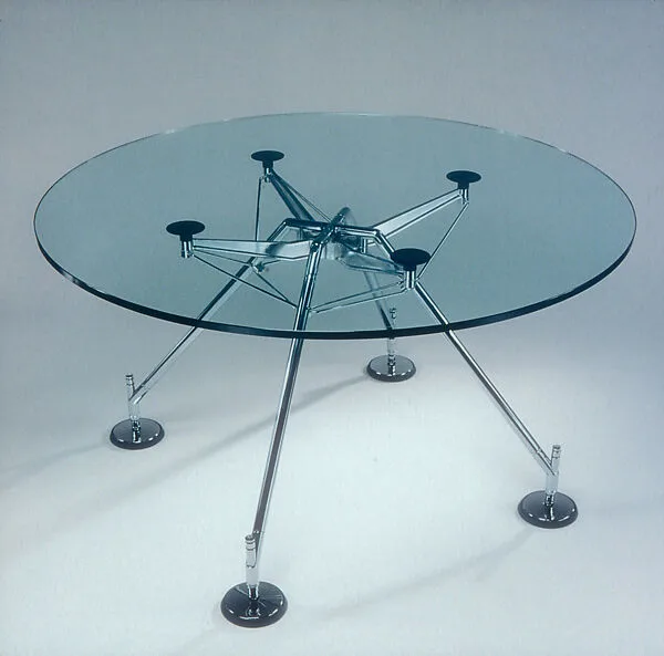 "Nomos" Table — Tecno S.p.A.|Sir Norman Foster