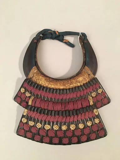 Gorget (<i>Nodowa</i>)