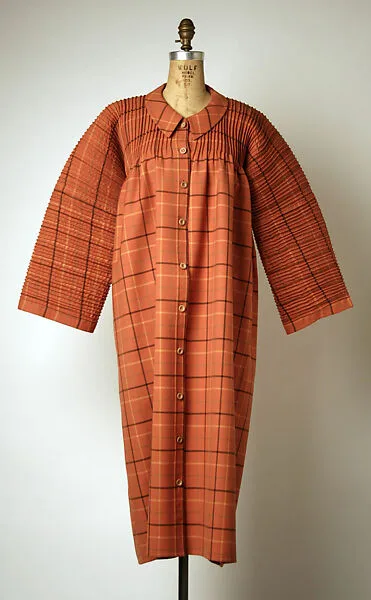 Coat — Geoffrey Beene