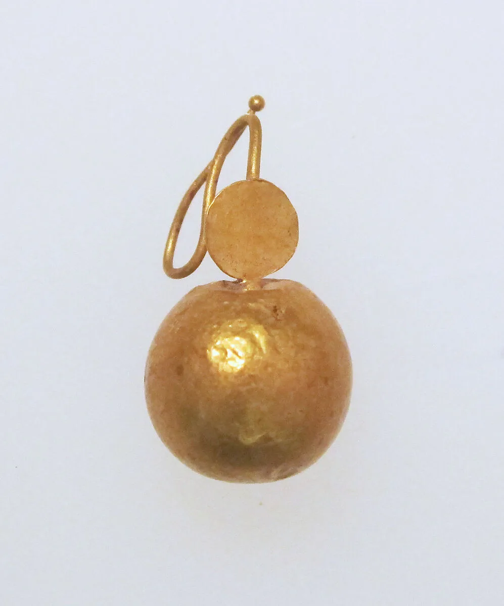 Earring-hook type with sphere ends — Unknown