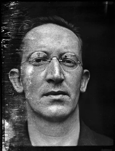 [Dwight MacDonald]