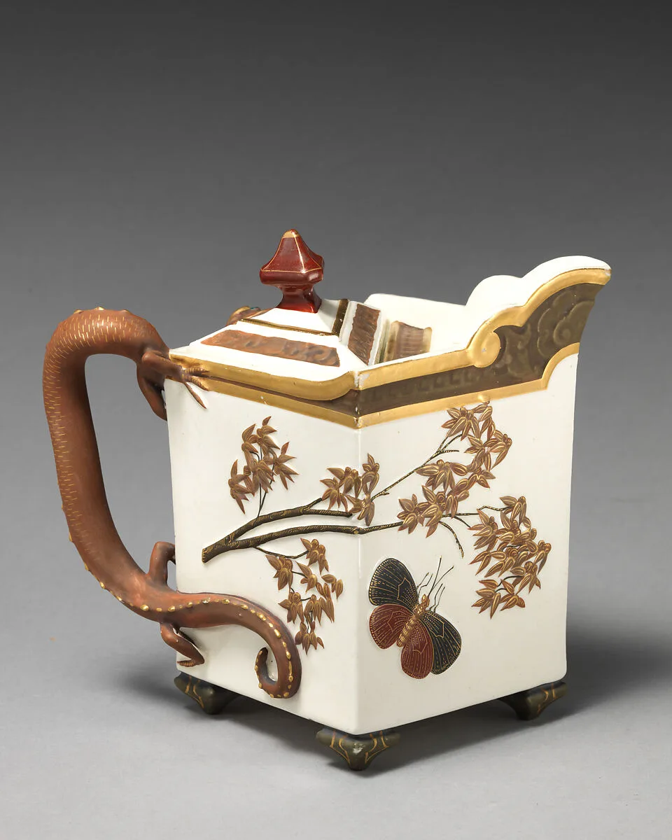Teapot with salamander handle — Worcester factory