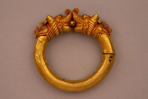 Bracelet (Kada), One of a Pair