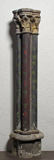 Engaged Clustered Colonnette