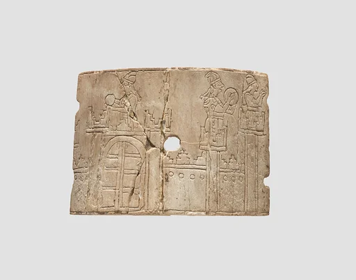 Incised cosmetic box fragments with a warrior and four women