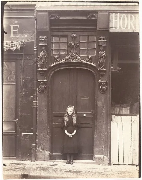 Rouen, Place Eau-de-Robec — Eugène Atget