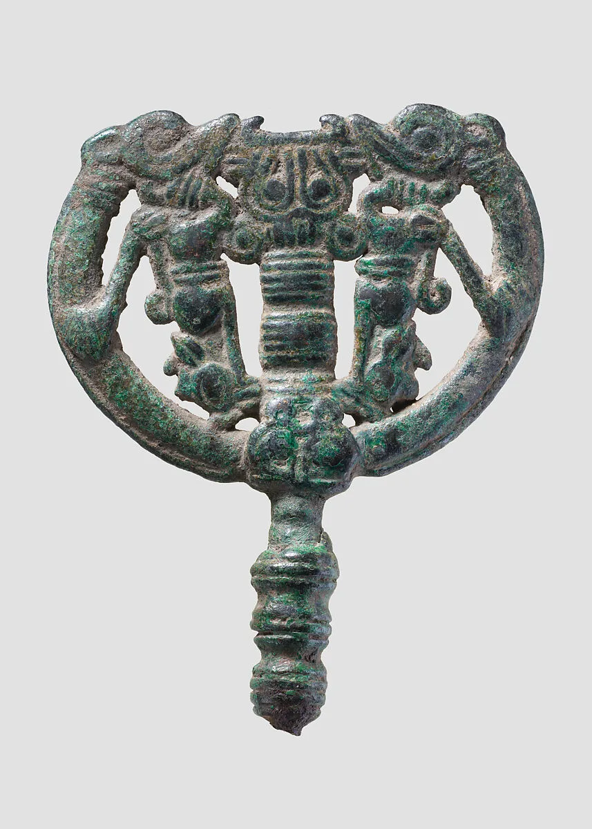 Openwork pin — Unknown