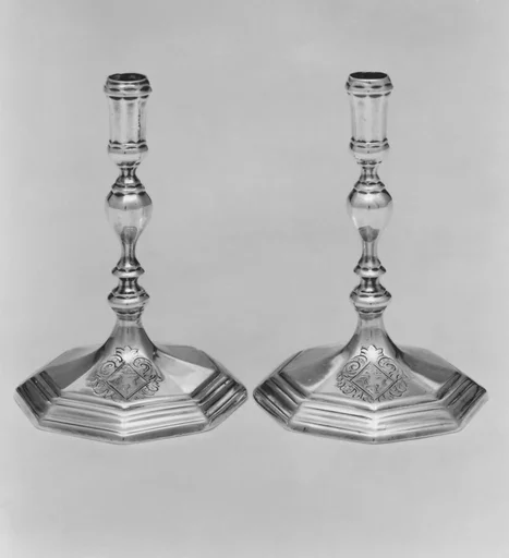 Pair of tapersticks
