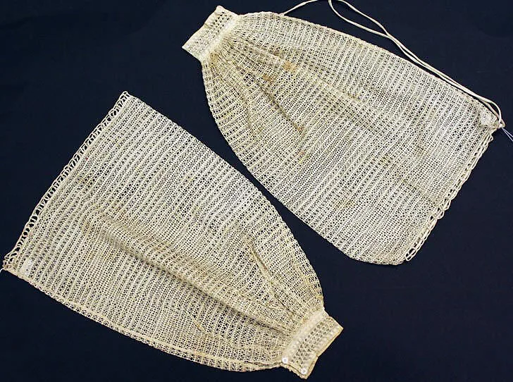 Undersleeves — Unknown
