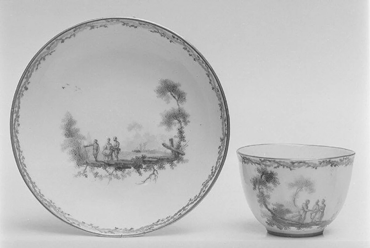 Teabowl and saucer — Loosdrecht