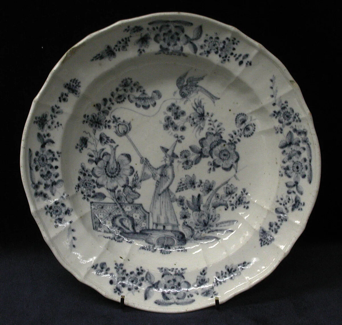 Soup plate — Wallendorf Porcelain Manufactory