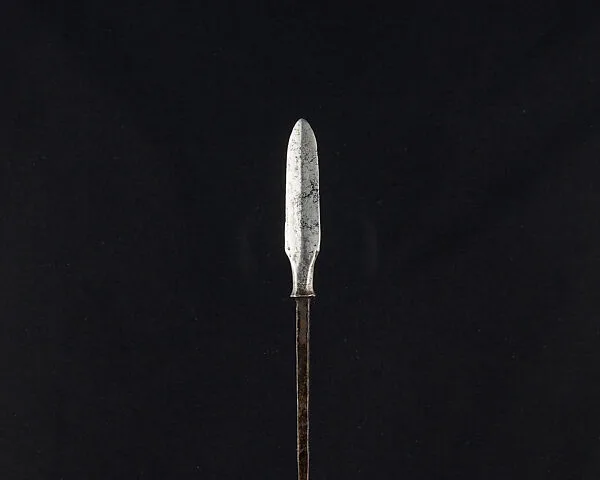 Arrowhead (<i>Yanone</i>) — Unknown