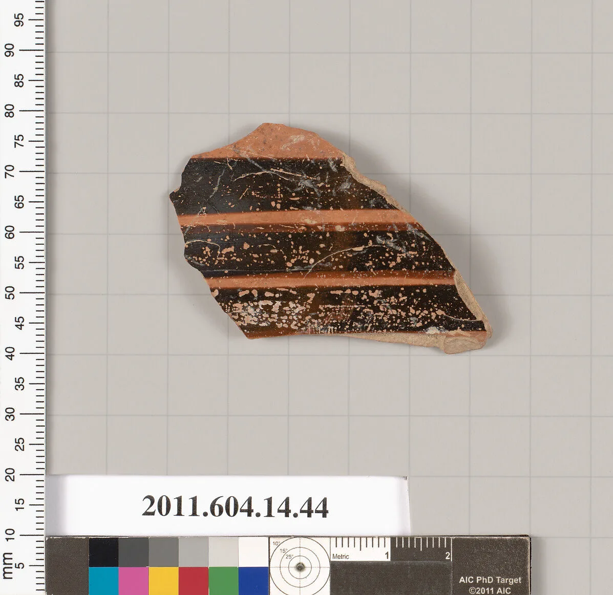 Terracotta fragment from a closed shape — Unknown