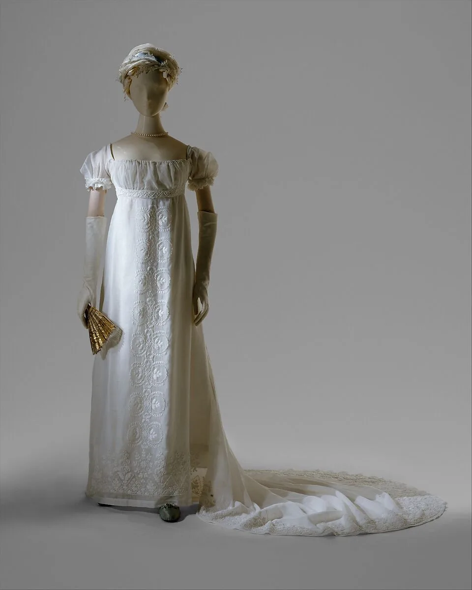 Evening dress — Unknown
