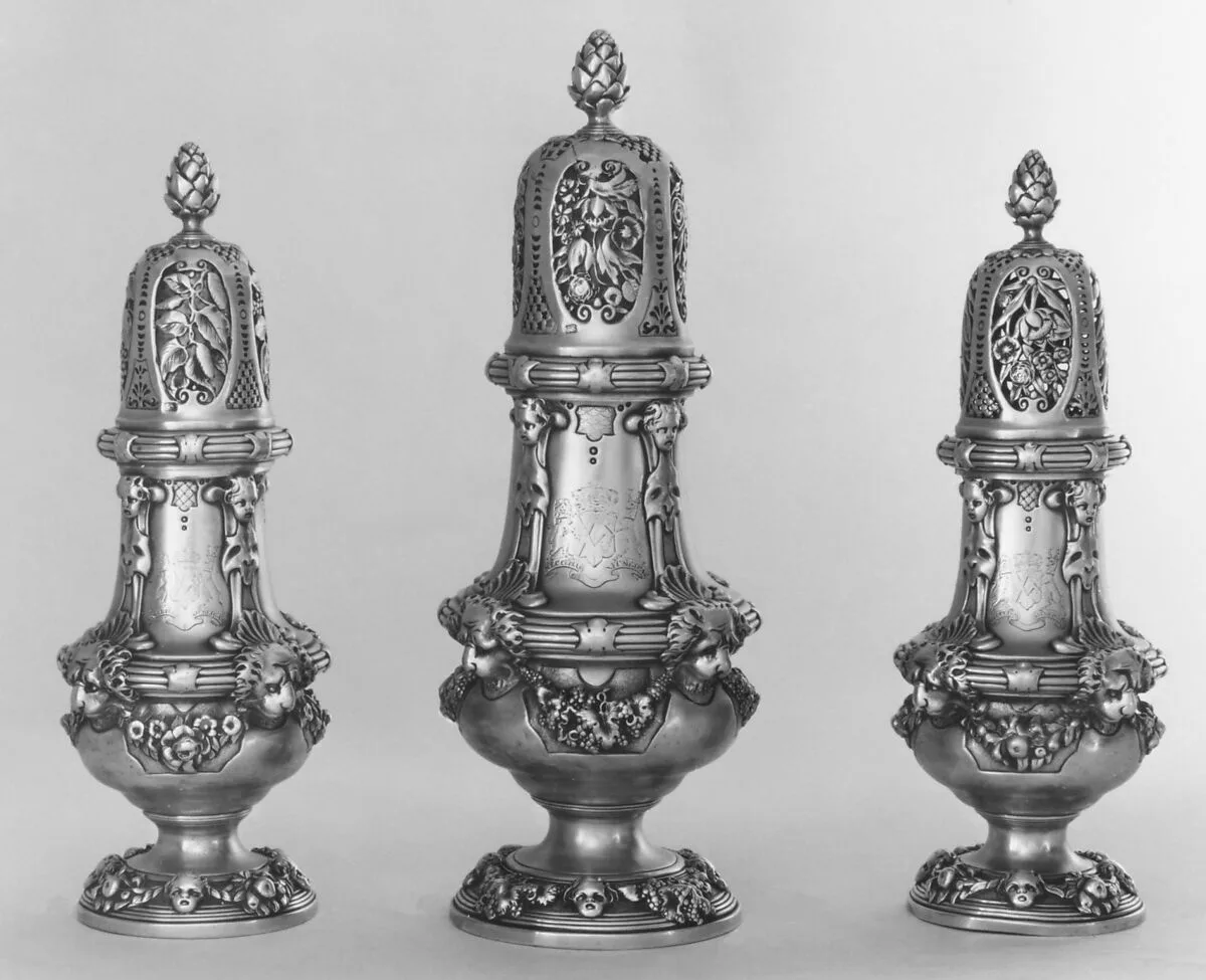 Set of three casters — Paul de Lamerie