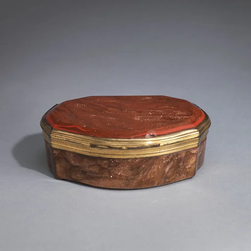 Snuffbox