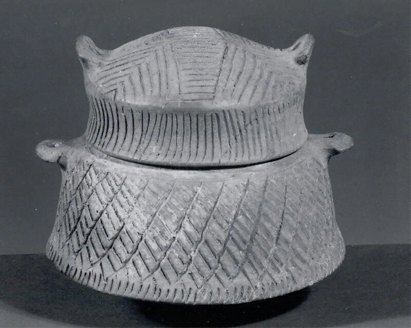 Vessel and lid — Unknown
