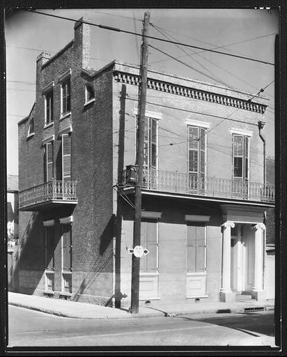 [Greek Revival Town House on Corner, New Orleans, Louisiana]