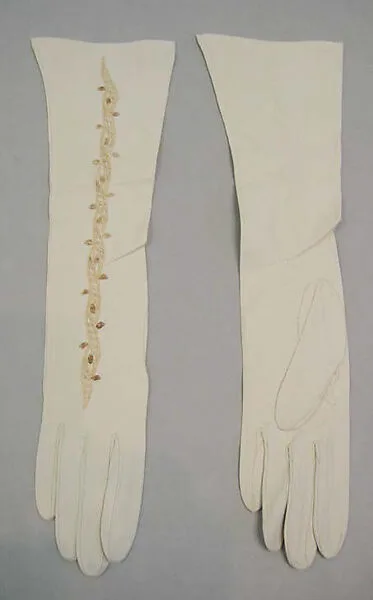 Gloves — Unknown