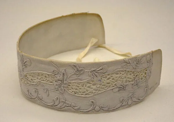 Collar — Unknown