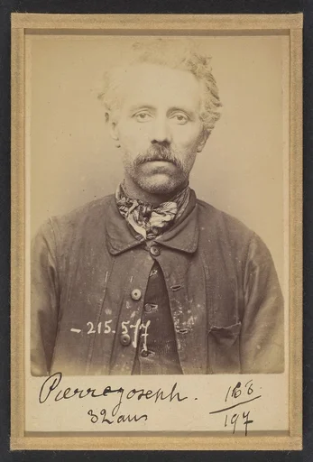 Pierre. Joseph, Adrien. 42 ans, né à Rouen (Seine-Inférieure). Canneleur de chaises. Anarchiste. 12/3/94.