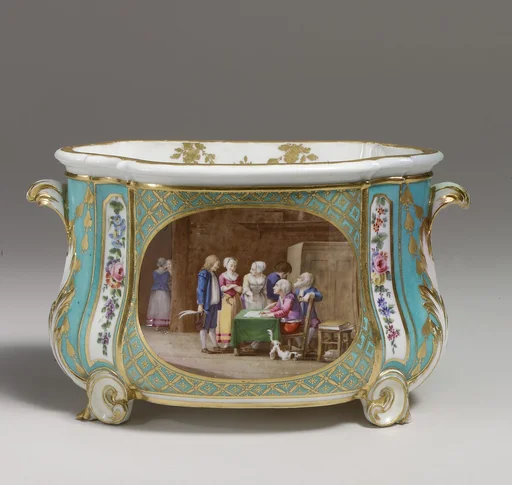 Flower vase (cuvette à fleurs Courteille) (one of a pair)