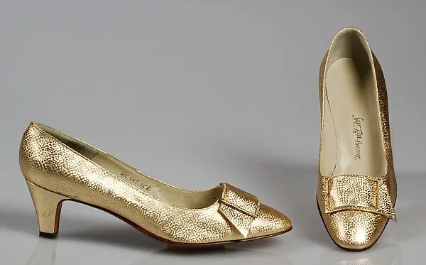 Evening pumps — Roger Vivier|Saks Fifth Avenue