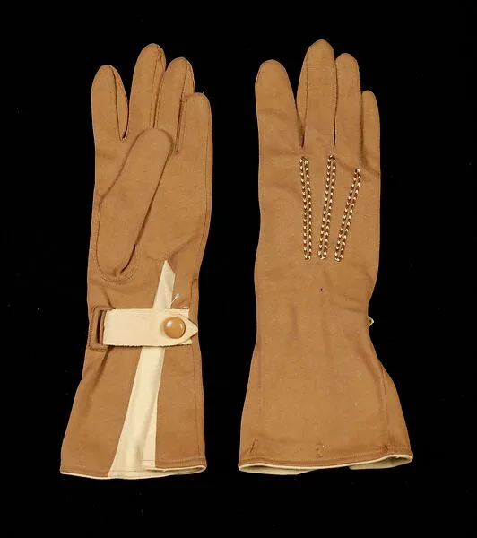 Gloves — Unknown