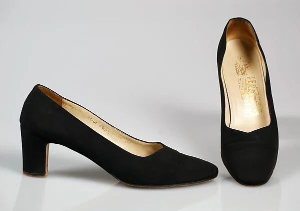 Evening pumps — Fiamma Ferragamo|Salvatore Ferragamo|Saks Fifth Avenue