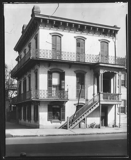 [Italianate Revival Balconied House, 530 East Broughton Street, Washington Ward, Savannah, Georgia]