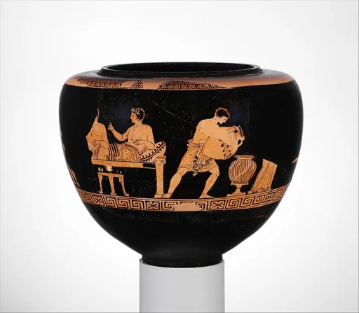 Terracotta dinos (deep round-bottomed bowl)