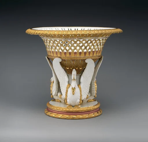 Fruit or flower basket (corbeille aux cygnes)