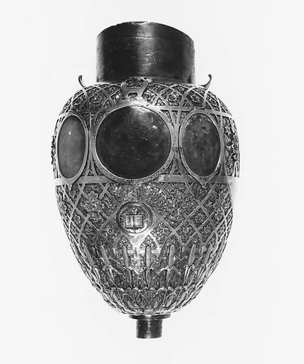 Full-size pattern for facsimile of back half of body of Bryant Vase