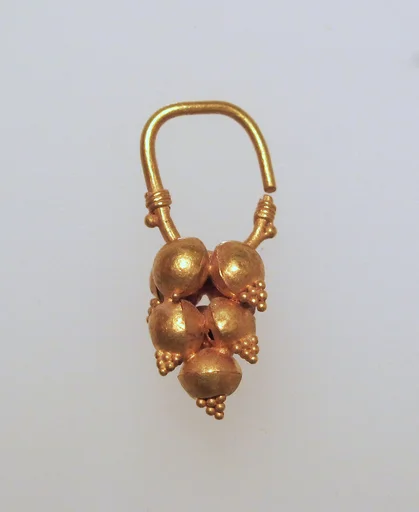 Earring