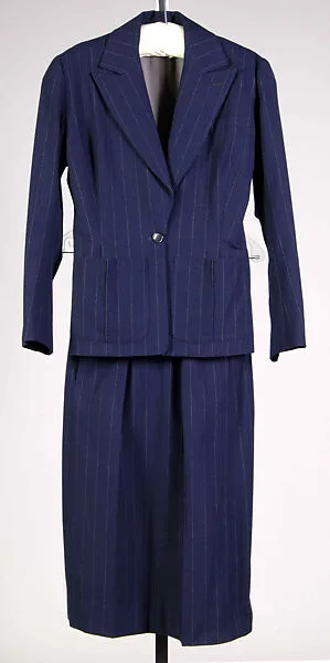 Suit — Valentina