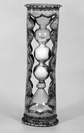Hourglass