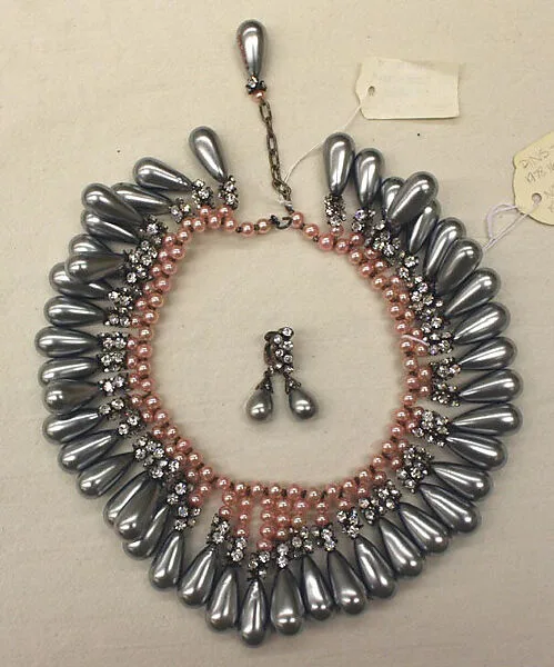 Jewelry set — Unknown