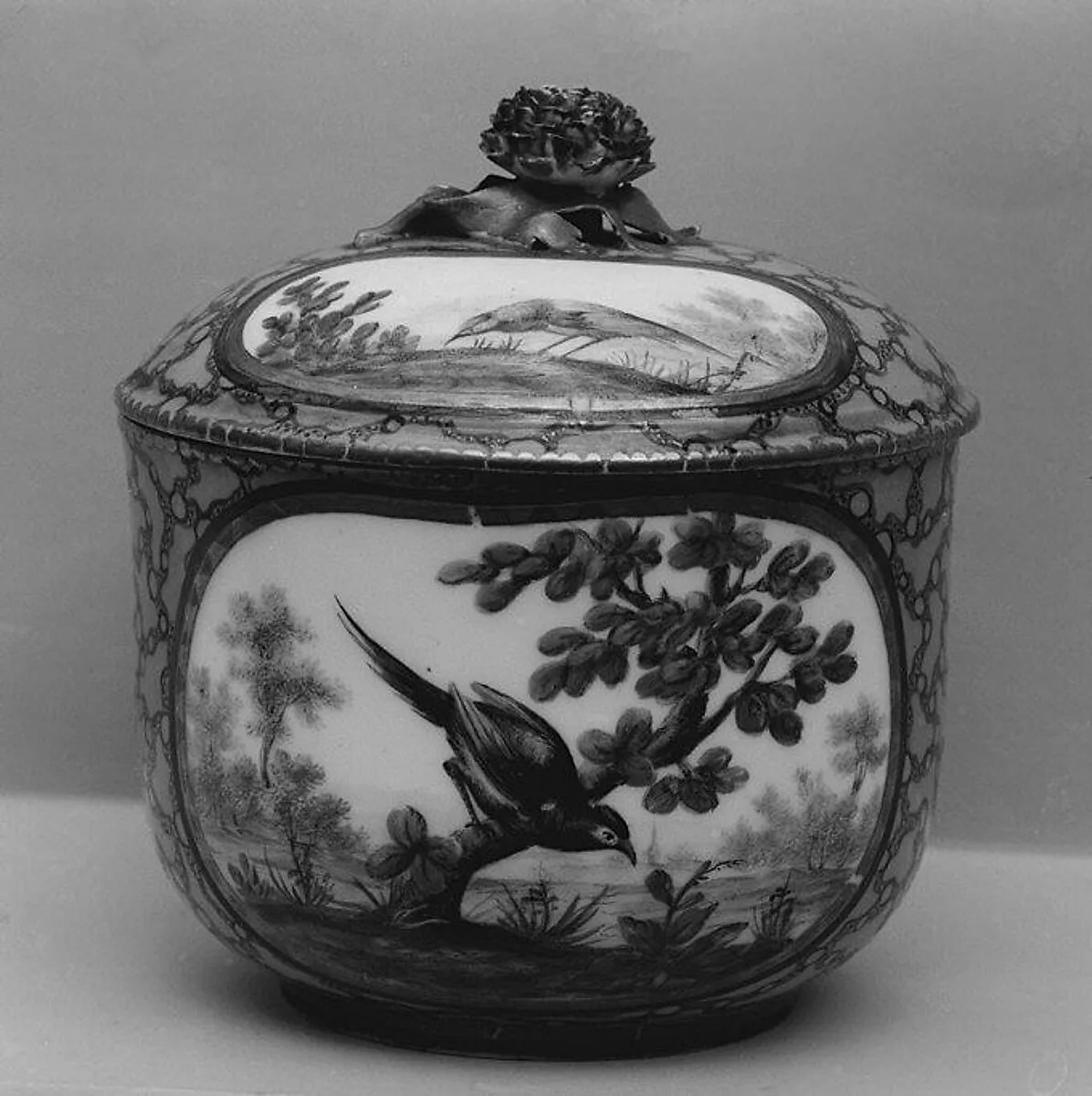 Sugar bowl — Sèvres Manufactory