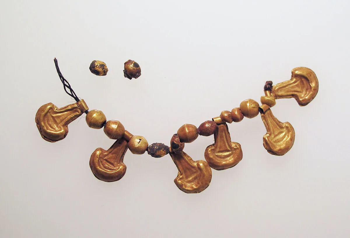 Bead pendant, with lotus flowers — Unknown