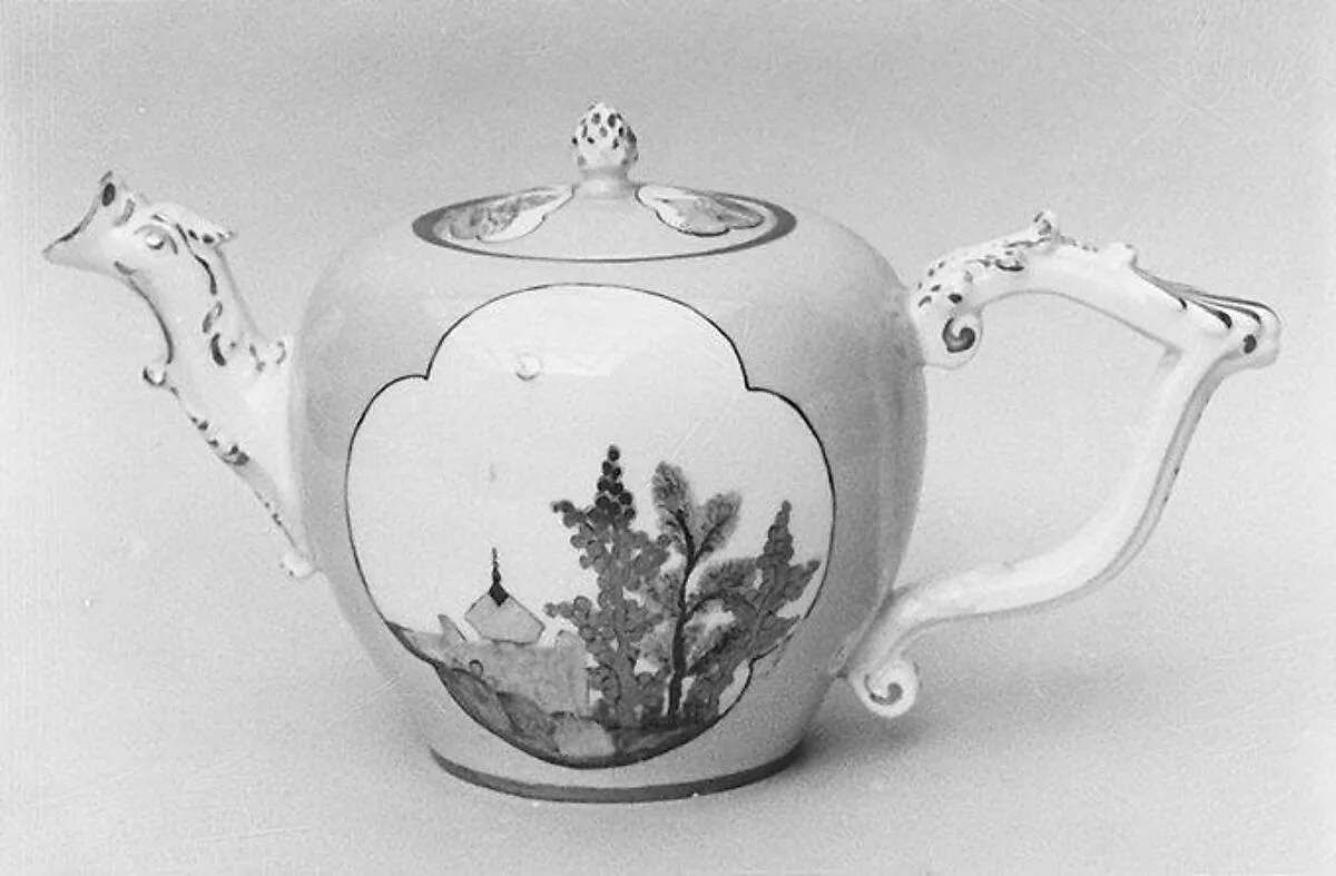 Teapot — Meissen Manufactory