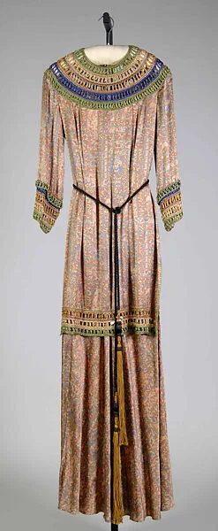 Evening dress — Unknown