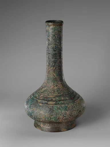 漢 青銅鏨刻紋壶|Wine container (Hu)