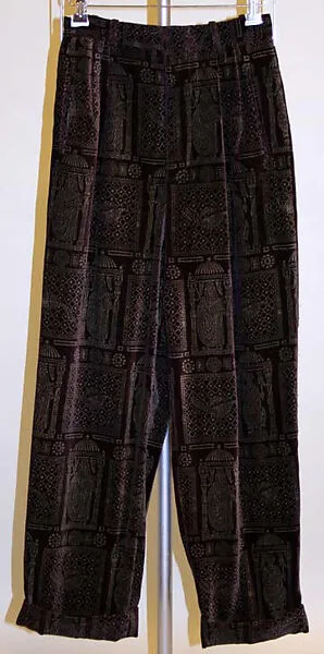 Trousers — Romeo Gigli