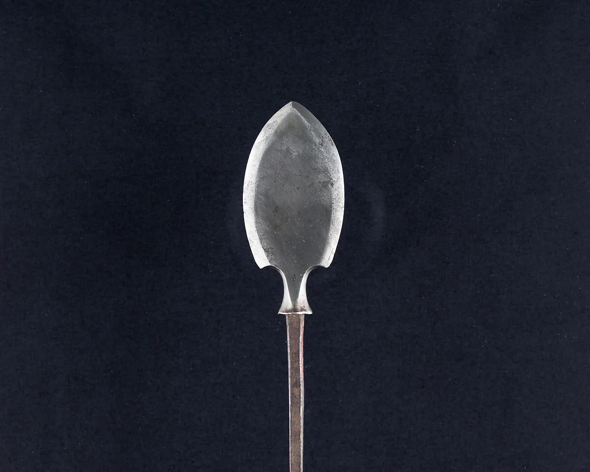 Arrowhead (<i>Yanone</i>) — Unknown