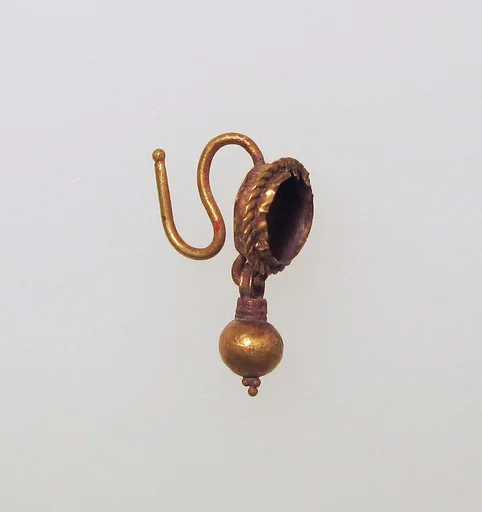 Earring-hook type with pendant