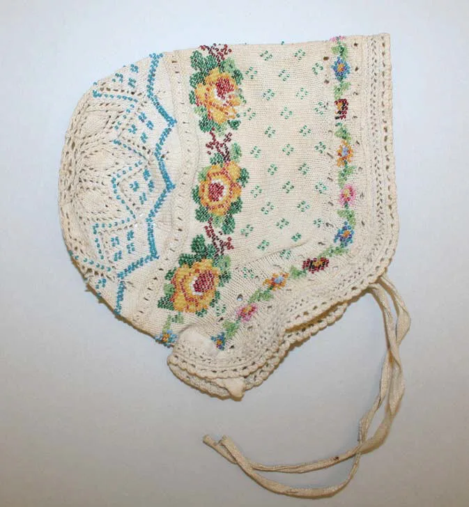 Christening cap — Unknown
