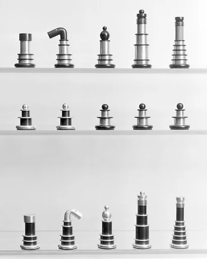 Chessmen (32)